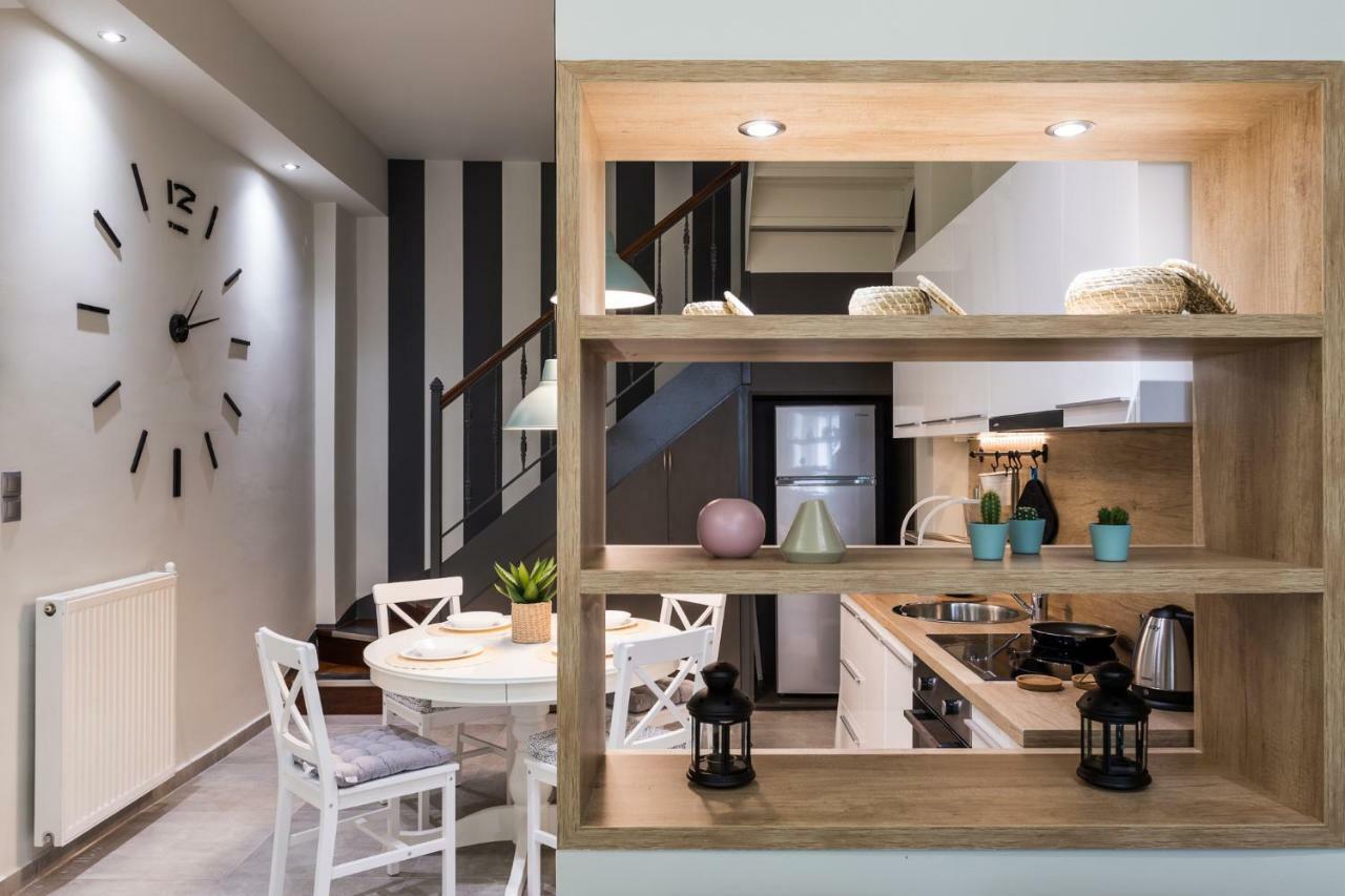 Modern City Center Maisonette Ioannina Bagian luar foto